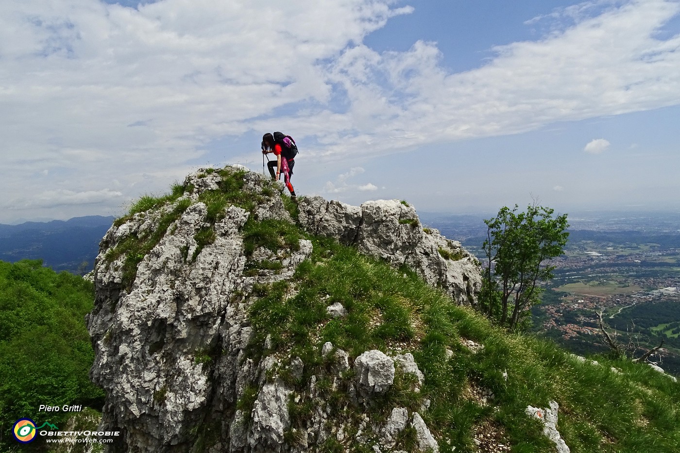 78 Sul cocuzzolo della montagna....JPG -                                